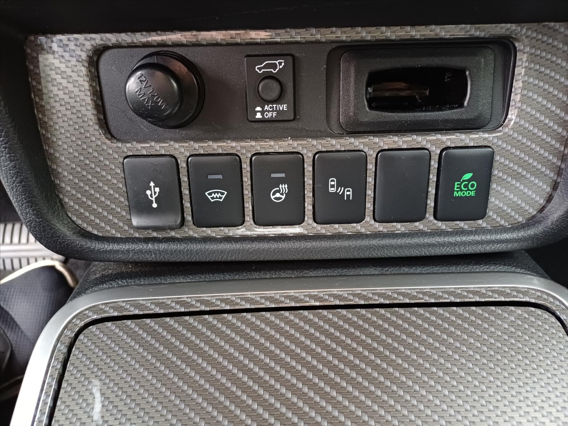 Mitsubishi Outlander Kombi 2,4 l 99 kw