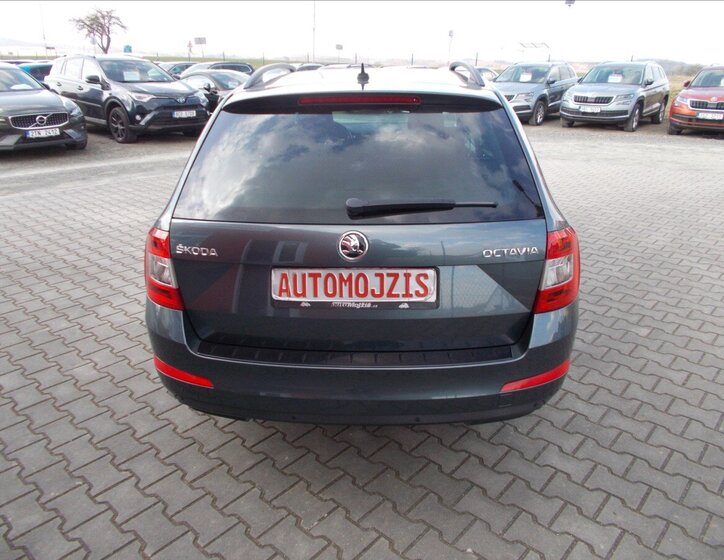 Škoda Octavia Kombi 2,0 l 110 kw