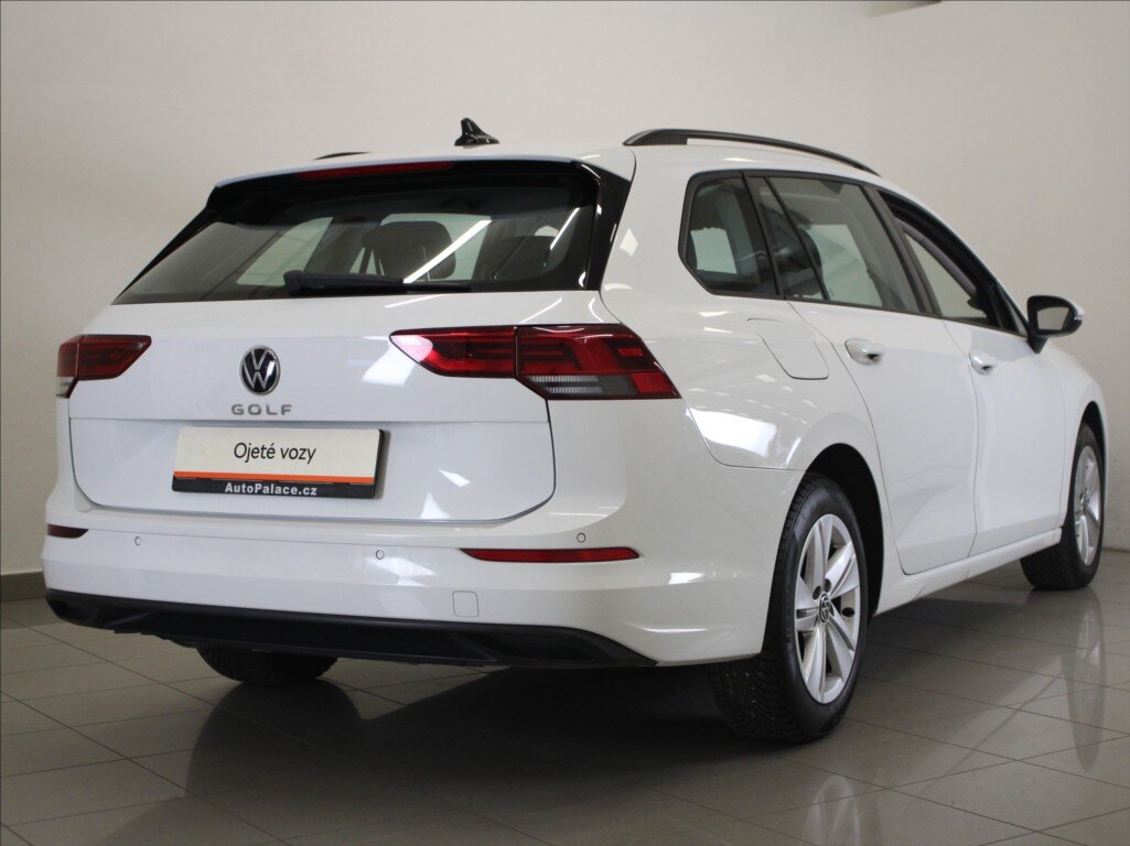 Volkswagen Golf Kombi 1,5 l 96 kw