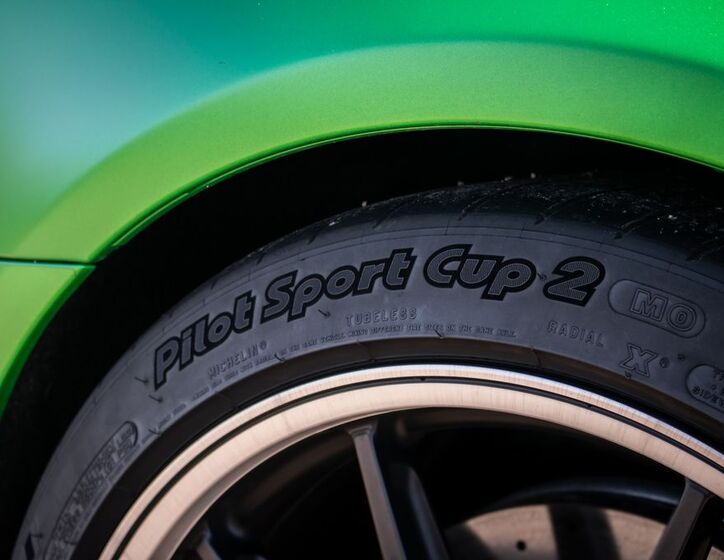 Mercedes-Benz AMG GT 18