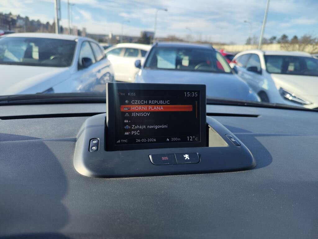 Peugeot 5008 MPV 2,0 l 120 kw