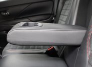 Mitsubishi Outlander 32