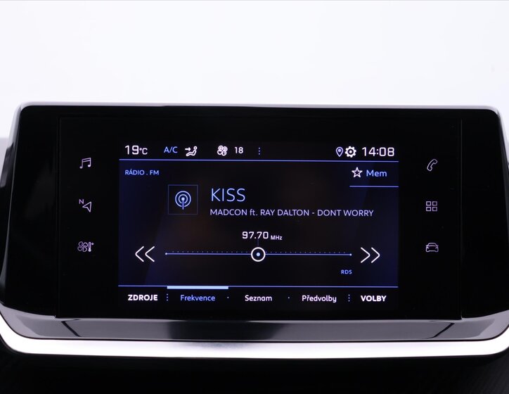 Peugeot 208 Hatchback 1,2 l 74 kw