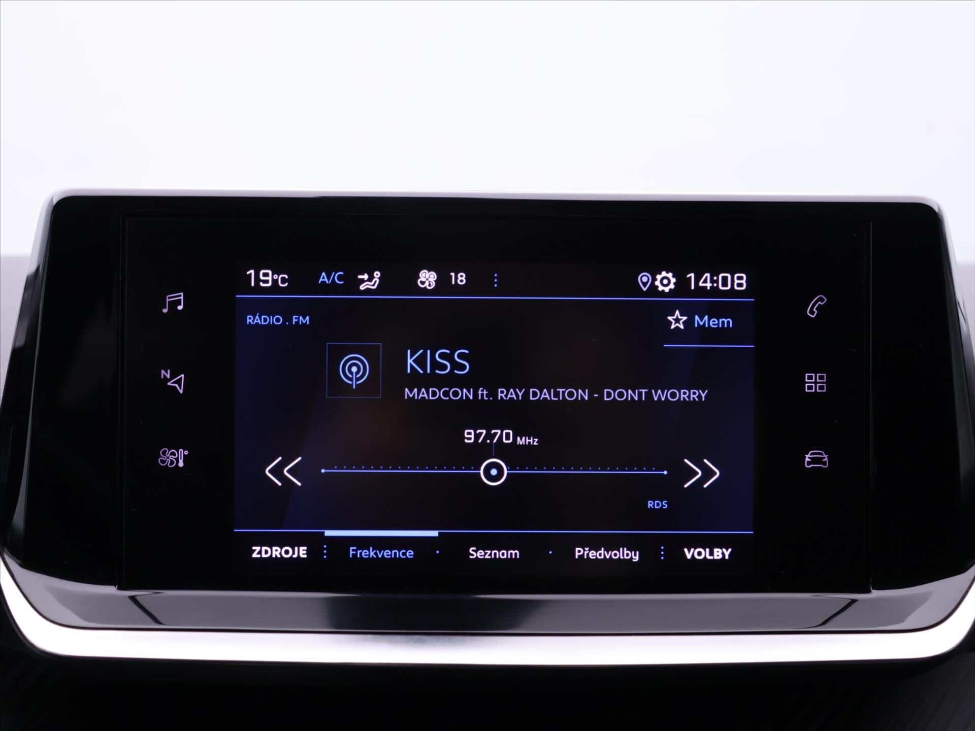 Peugeot 208 Hatchback 1,2 l 74 kw