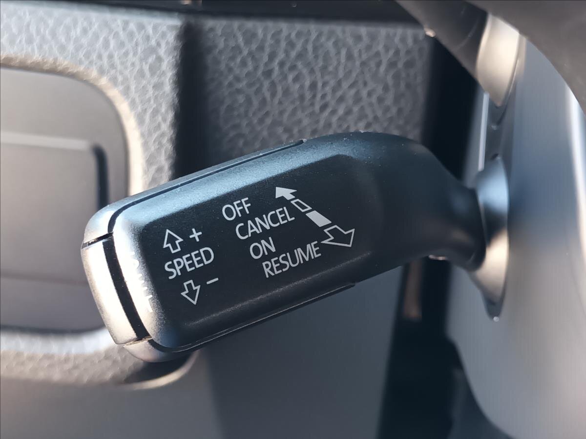 Volkswagen Touareg SUV / Terénní 3,0 l 176 kw
