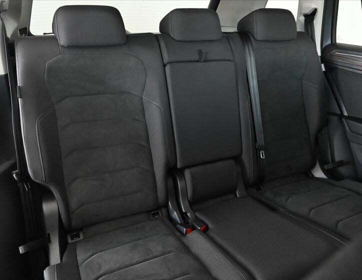 Volkswagen Tiguan Allspace 30