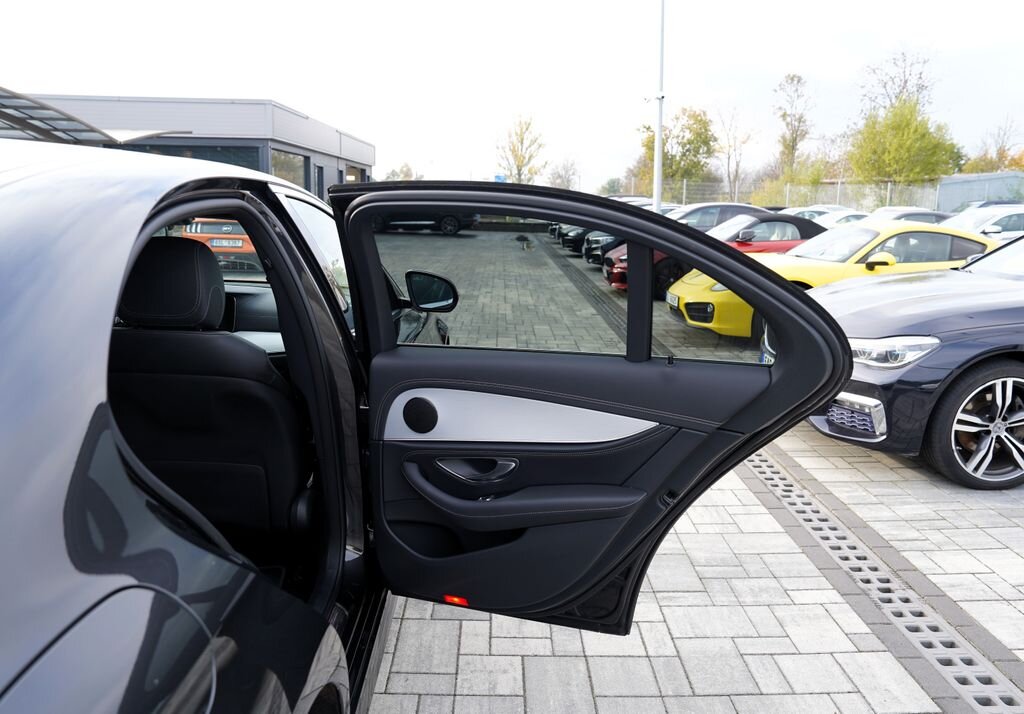 Mercedes-Benz Třídy E Sedan 2,0 l 145 kw