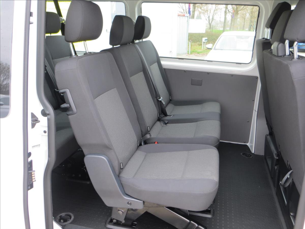 Volkswagen Transporter Kombi 2,0 l 110 kw