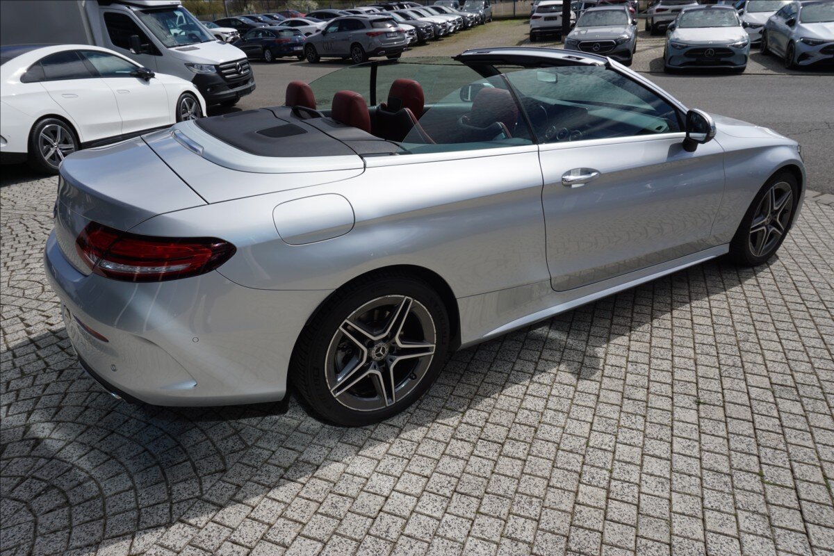Mercedes-Benz Třídy C Kabriolet 2,0 l 190 kw