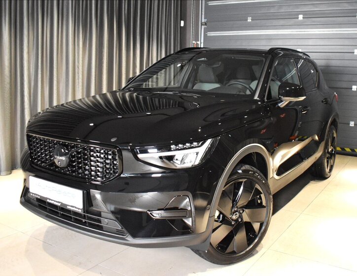 Volvo XC40 SUV / Terénní 2,0 l 120 kw