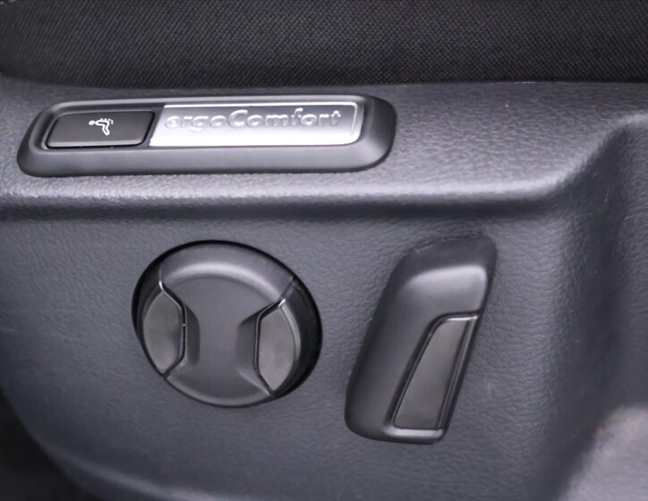 Volkswagen Passat Kombi 2,0 l 110 kw