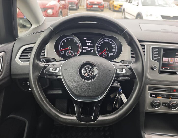 Volkswagen Golf Sportsvan 17