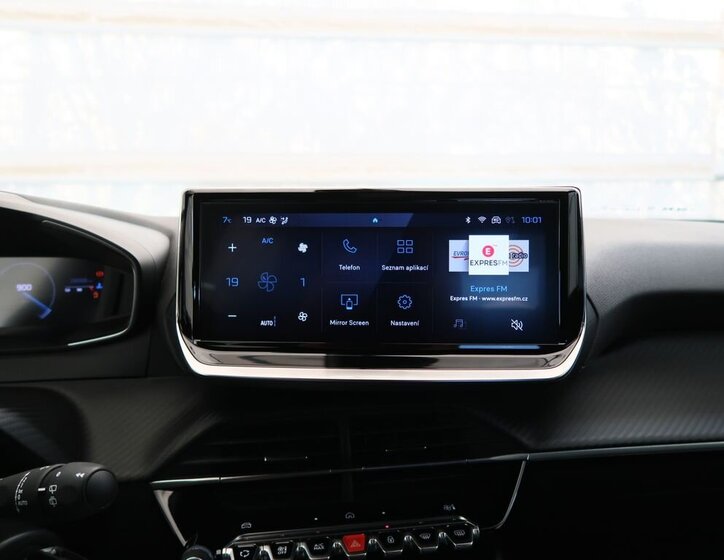 Peugeot 2008 SUV / Terénní 1,2 l 74 kw