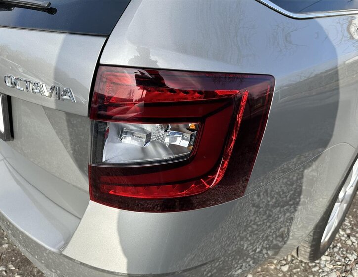 Škoda Octavia Kombi 1,5 l 110 kw