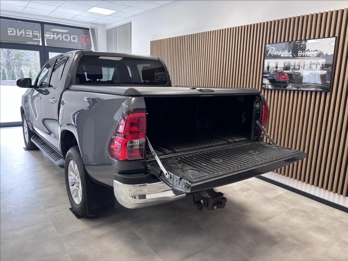 Toyota Hilux Pick-up 2,4 l 110 kw