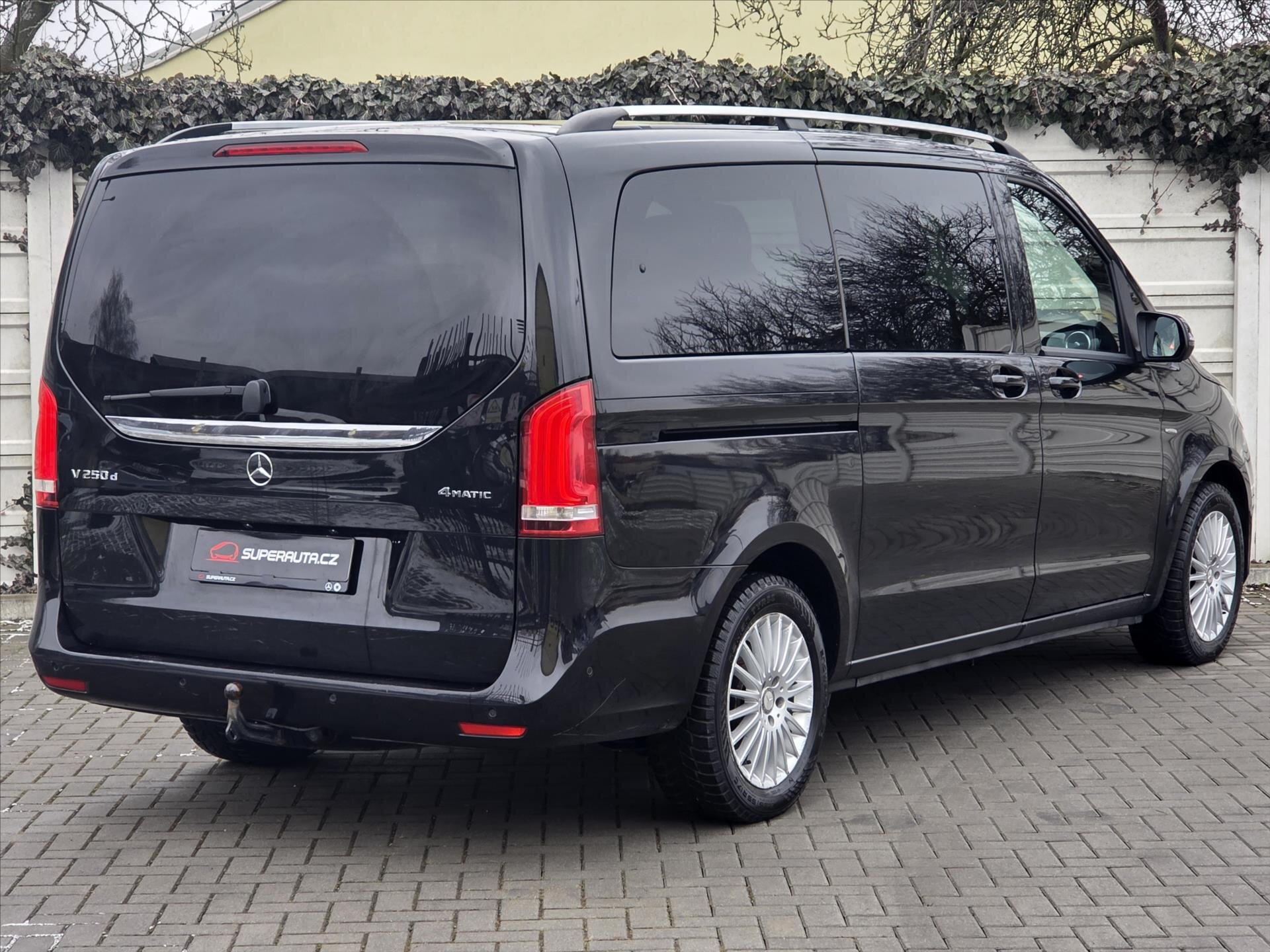 Mercedes-Benz Třídy V Kombi 2,1 l 140 kw