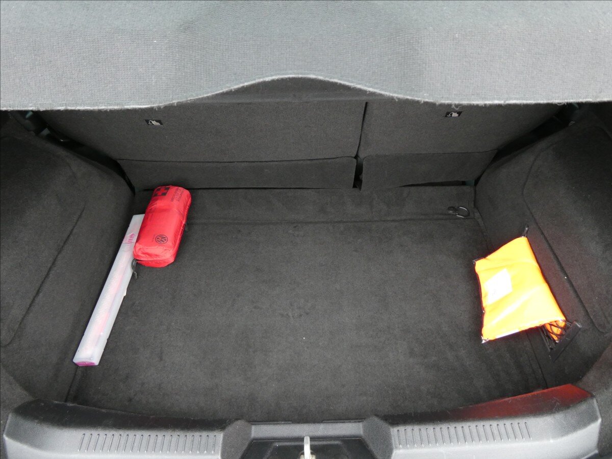 Lancia Delta Hatchback 1,4 l 88 kw