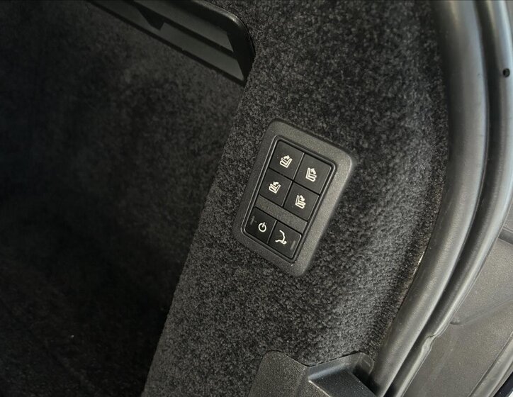 Land Rover Range Rover SUV / Terénní 3,0 l 190 kw