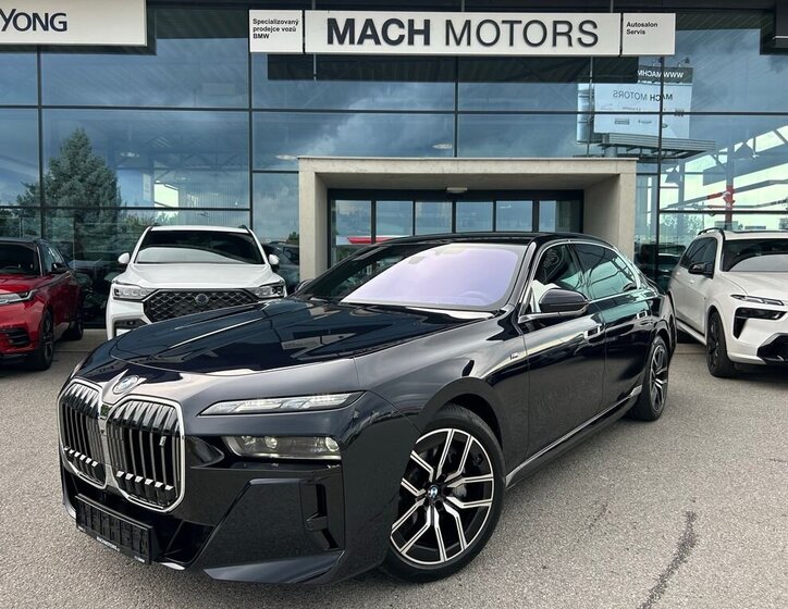 BMW i7 Sedan / Limuzína 0,0 400 kw