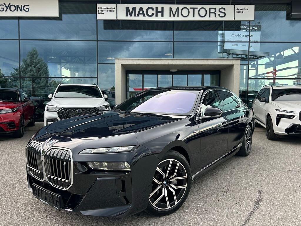 BMW i7 Sedan / Limuzína 0,0 400 kw