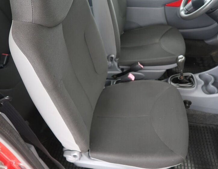 Toyota Aygo Hatchback 998,0 50 kw