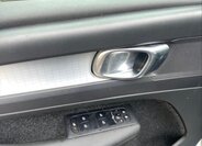 Volvo XC40 11