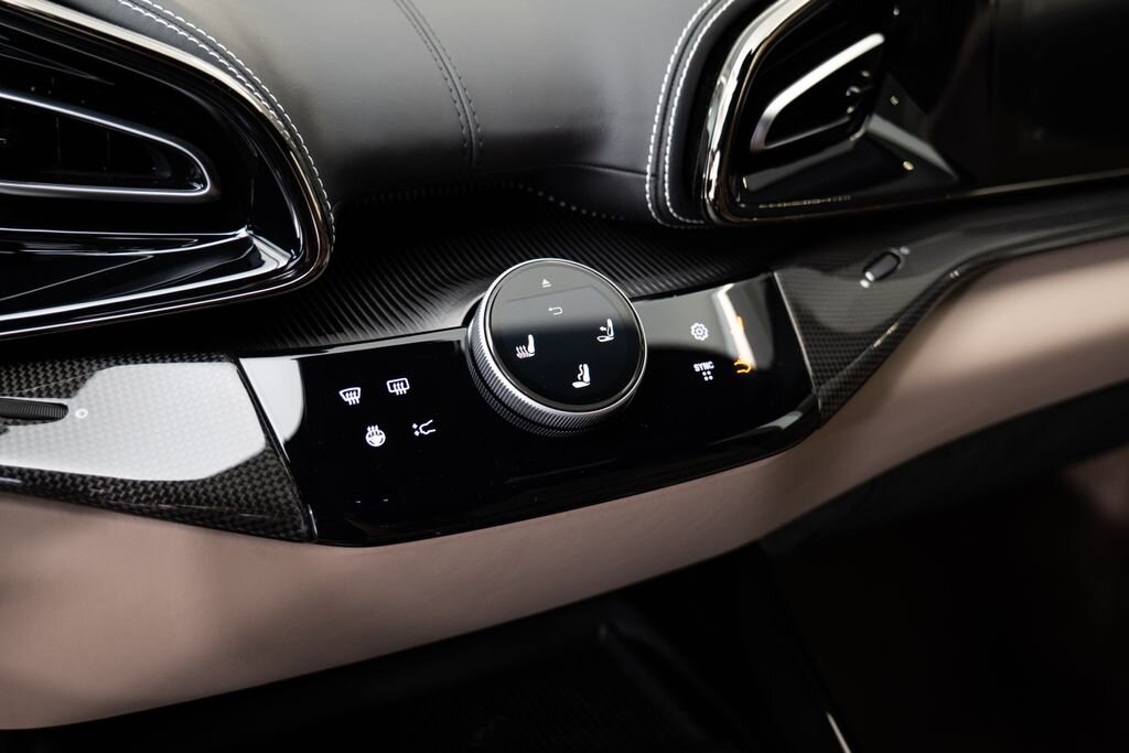 Ferrari Ostatní SUV / Terénní 6,5 l 529 kw