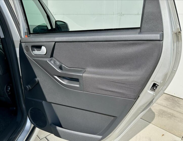 Opel Meriva MPV 1,6 l 74 kw