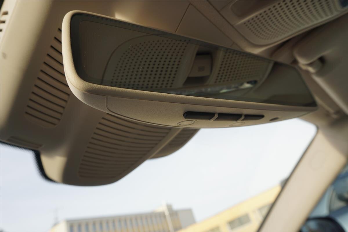 Mercedes-Benz Třídy E Sedan 4,0 l 450 kw