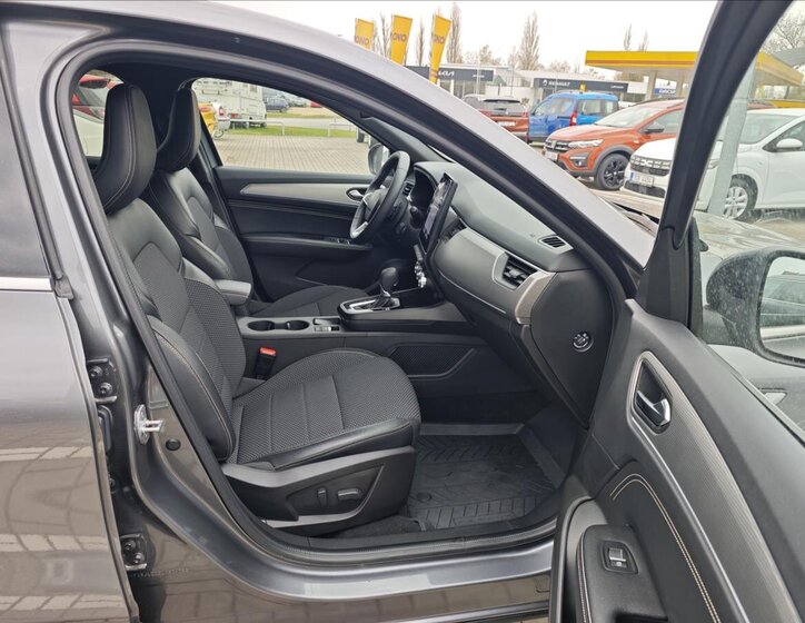 Renault Arkana SUV / Terénní 1,3 l 103 kw