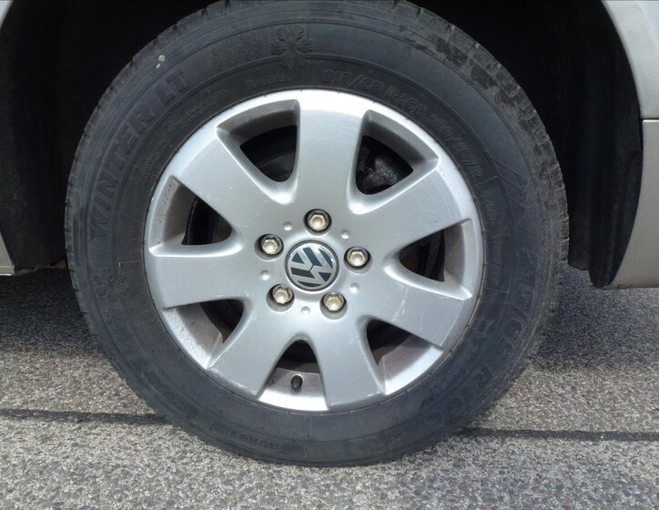 Volkswagen Multivan Kombi 2,5 l 128 kw