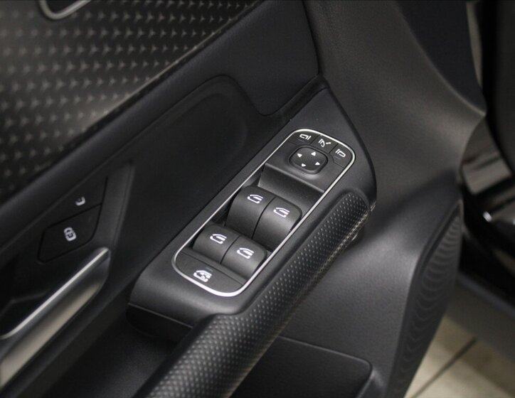 Mercedes-Benz GLA SUV 2,0 l 110 kw