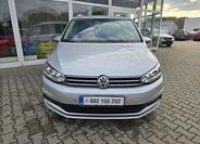 Volkswagen Touran 8