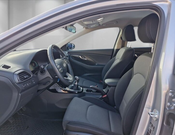 Hyundai i30 Kombi 998,0 73 kw