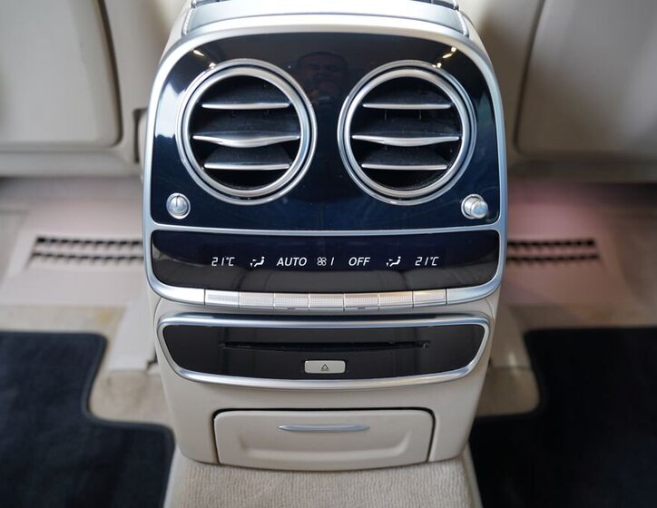 Mercedes-Benz Třídy S Sedan / Limuzína 4,0 l 345 kw