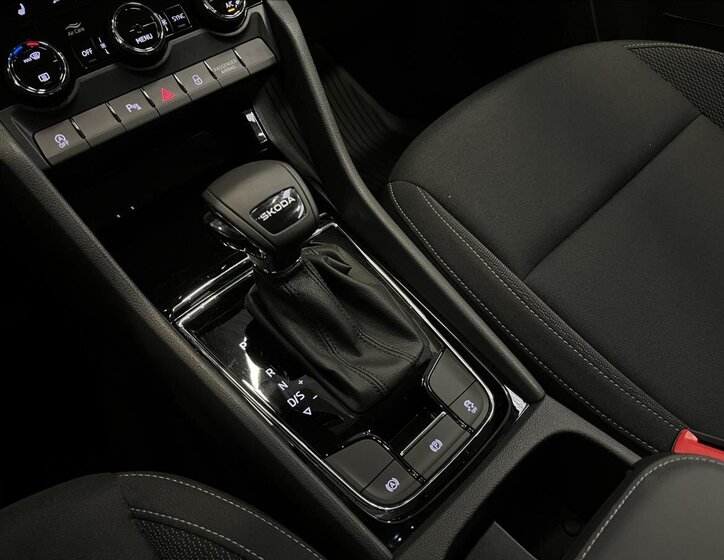 Škoda Karoq SUV 1,5 l 110 kw