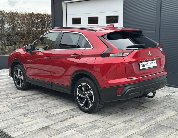 Mitsubishi Eclipse Cross SUV / Terénní 2,4 l 138 kw