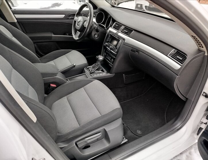 Škoda Superb Kombi 2,0 l 103 kw