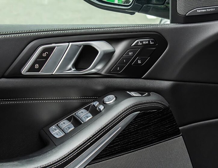 BMW X7 SUV / Terénní 3,0 l 250 kw