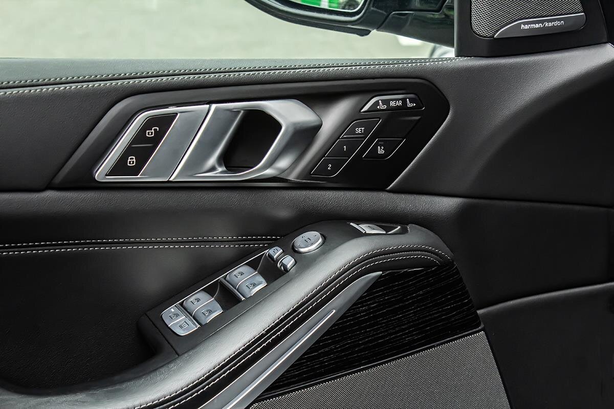 BMW X7 SUV / Terénní 3,0 l 250 kw