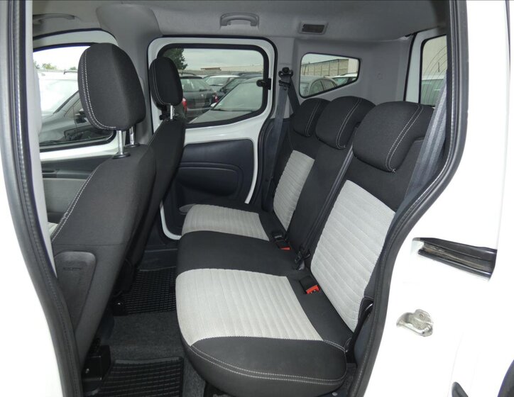 Fiat Fiorino Pick-up 1,4 l 54 kw