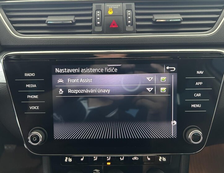 Škoda Superb Sedan / Limuzína 2,0 l 110 kw