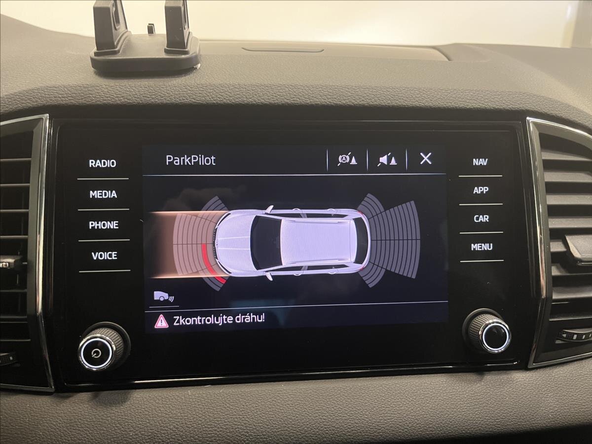 Škoda Karoq SUV / Terénní 1,5 l 110 kw