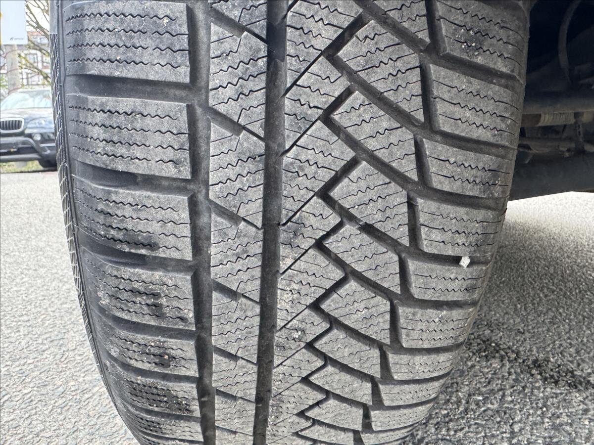 Land Rover Freelander SUV / Terénní 2,2 l 140 kw