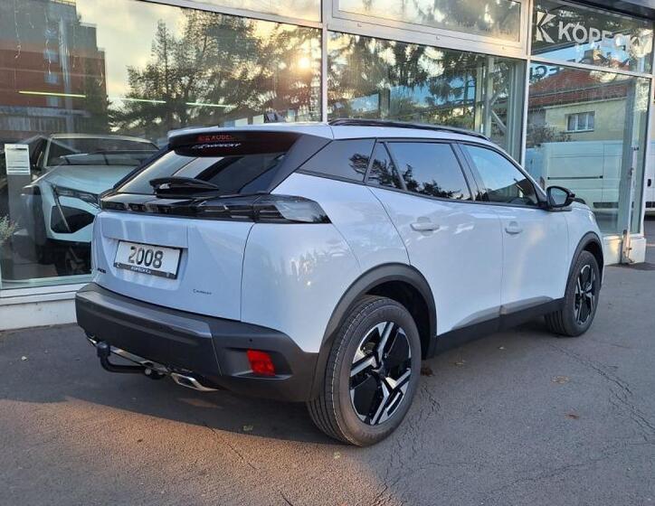 Peugeot 2008 7