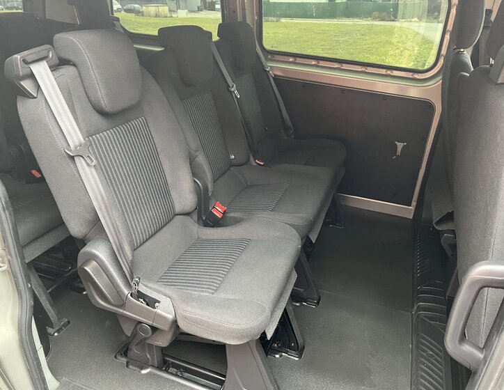 Ford Transit Custom 13