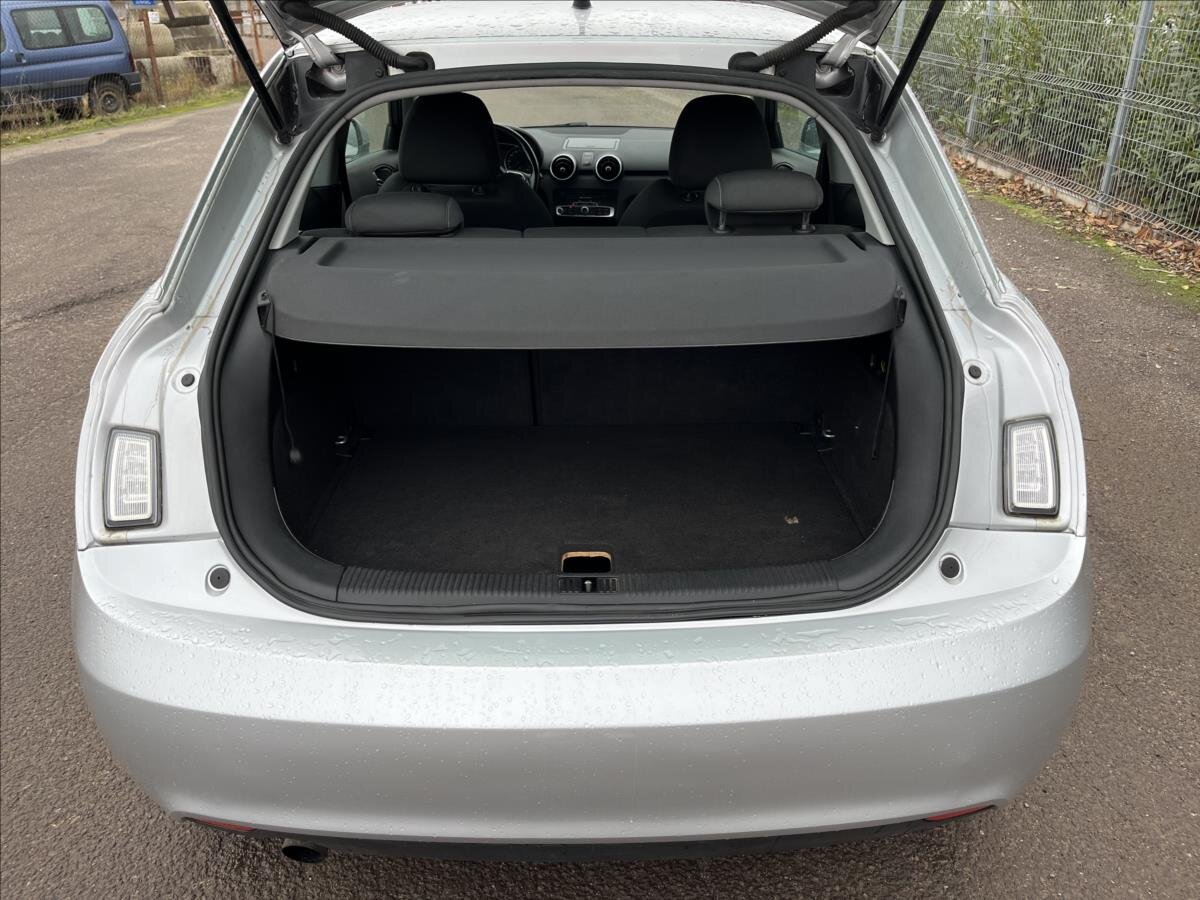 Audi A1 Hatchback 1,6 l 77 kw