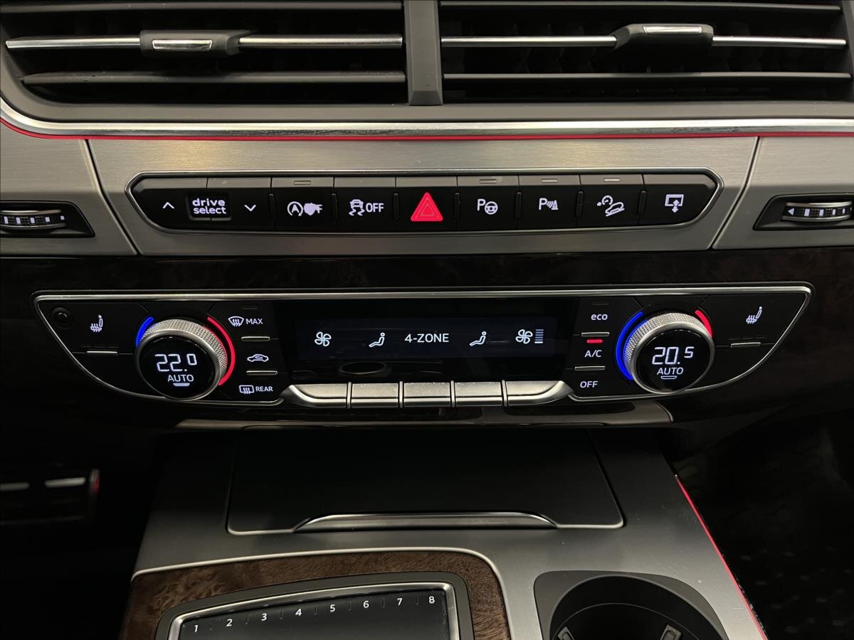 Audi SQ7 SUV / Terénní 4,0 l 320 kw