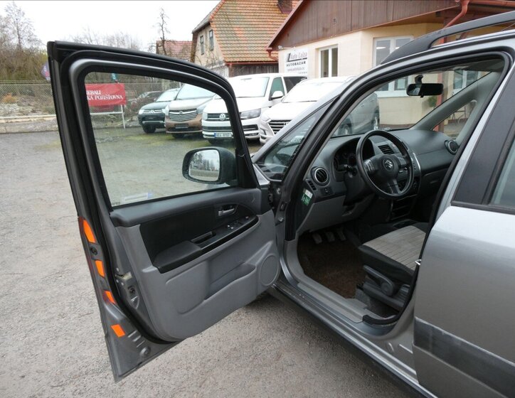 Suzuki SX4 SUV / Terénní 1,5 l 73 kw