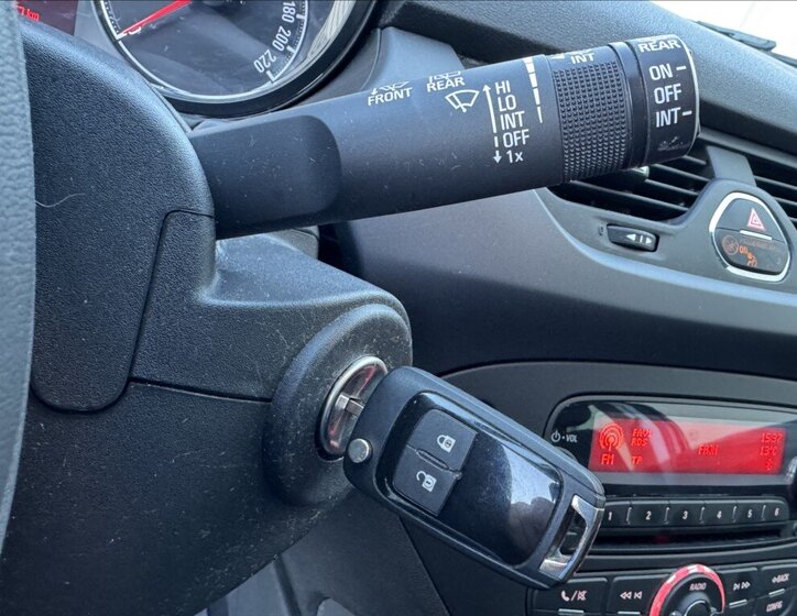 Opel Corsa Hatchback 1,2 l 51 kw